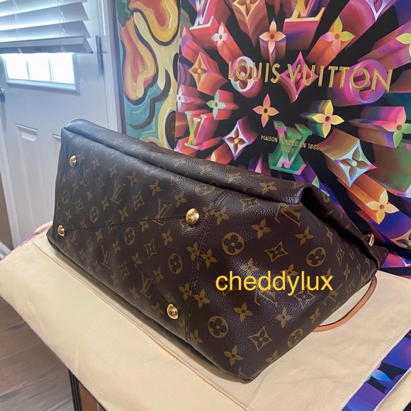 💞🤩✨Authentic Louis Vuitton Artsy MM in Monogram - Picture 5 of 12